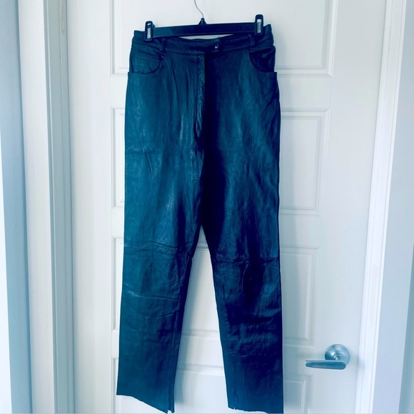 Vintage Black Leather High Rise Pants Denim Style Size 8
Made in Canada - Picture 1 of 9